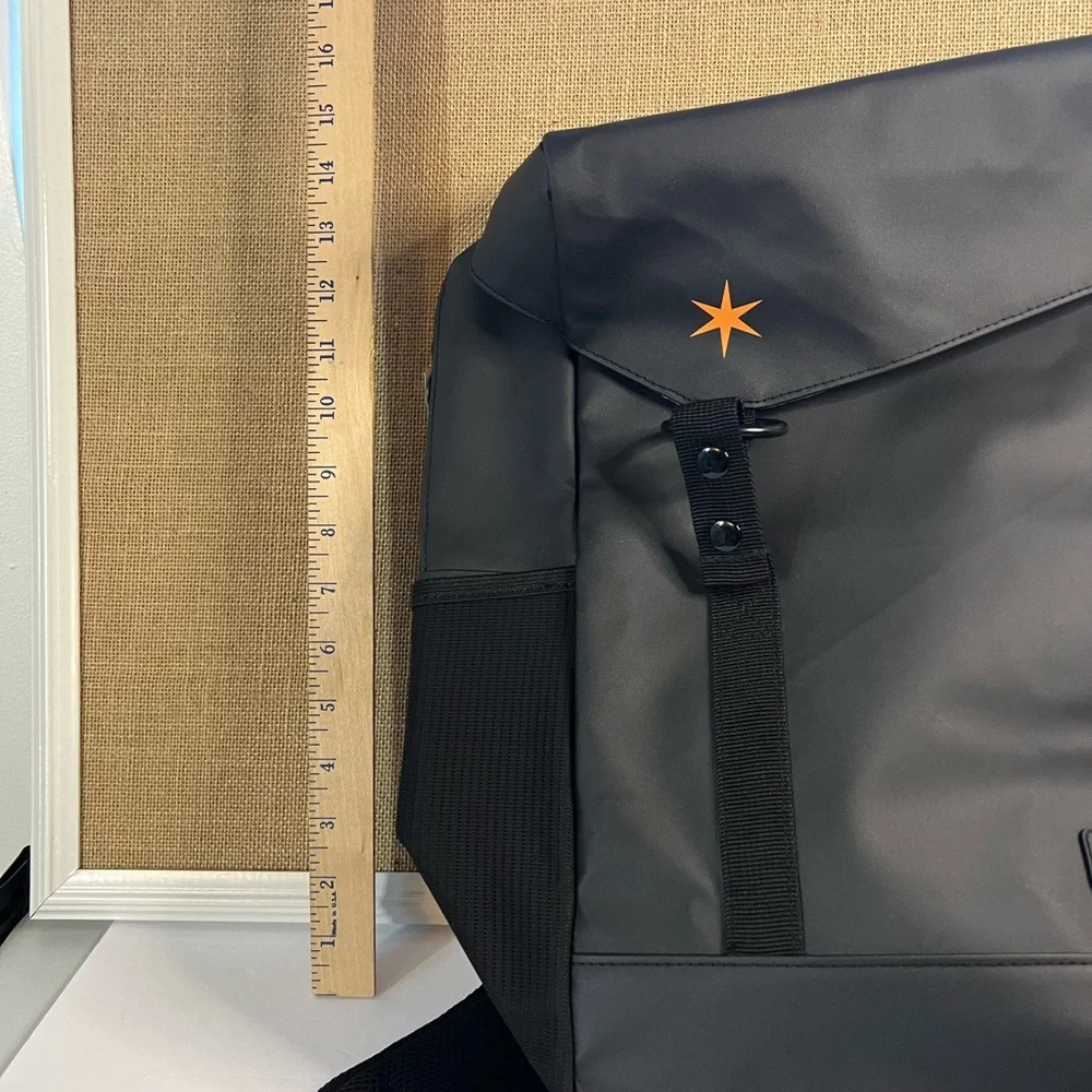 Adventures by Disney Backpack New Without Tags in Black